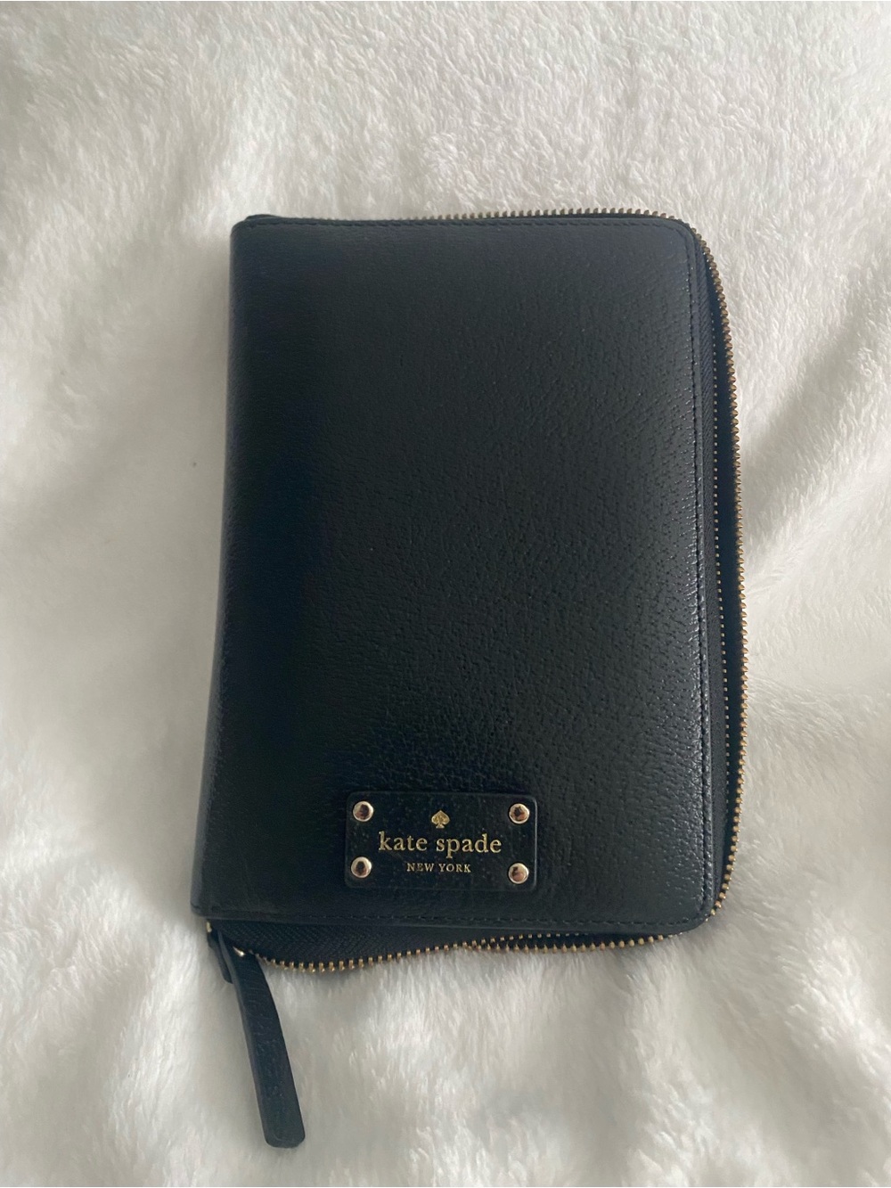 Kate Spade Wellesley Leather Zip Around Personal Planner